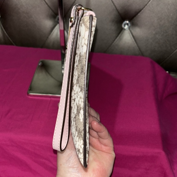 NWT Michael Kors LG Zip Clutch Wristlet Natural/Multi - Picture 5 of 6